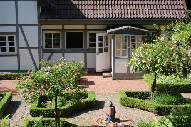 Forsthaus_Aussen_2